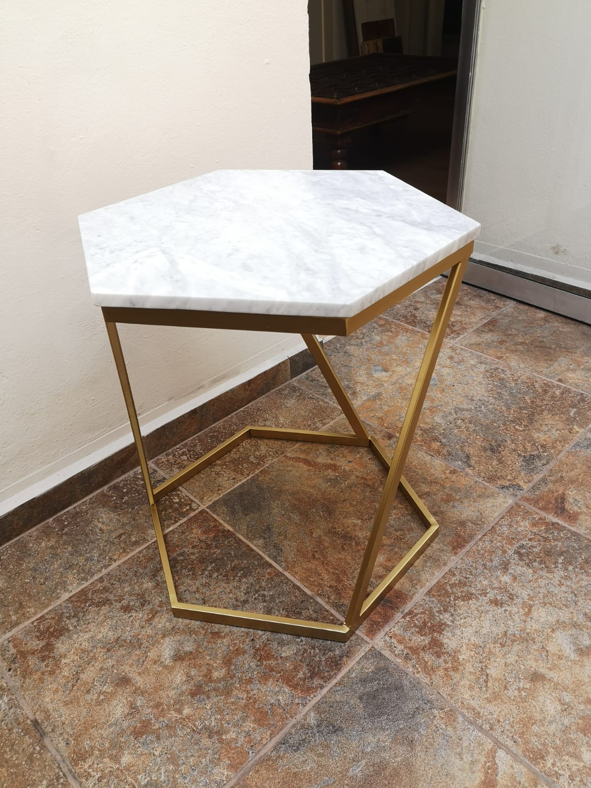 MESA MIGALA HEXA MARMOL